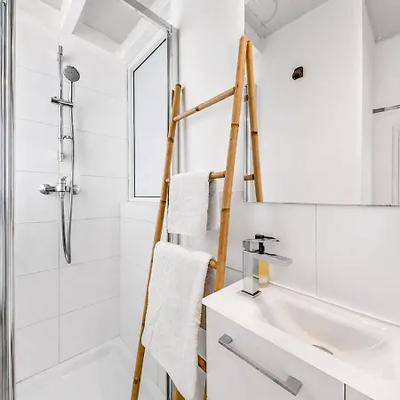 Seafront Duplex Penthouse In St Julians By Mr Homes דירה